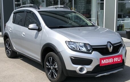 Renault Sandero II рестайлинг, 2017 год, 998 500 рублей, 3 фотография