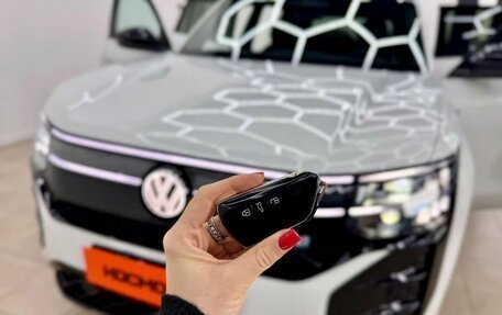 Volkswagen Teramont, 2026 год, 5 500 000 рублей, 2 фотография