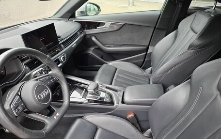Audi A4, 2019 год, 4 300 000 рублей, 15 фотография
