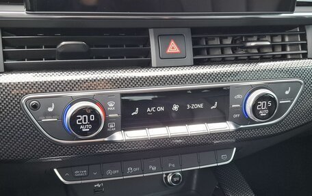 Audi A4, 2019 год, 4 300 000 рублей, 20 фотография