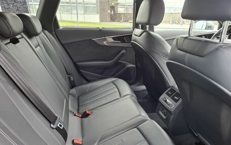 Audi A4, 2019 год, 4 300 000 рублей, 24 фотография