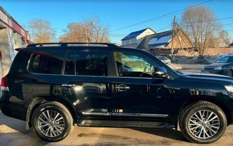 Toyota Land Cruiser 200, 2018 год, 6 500 000 рублей, 4 фотография