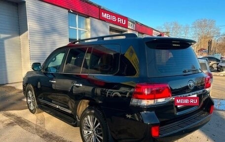 Toyota Land Cruiser 200, 2018 год, 6 500 000 рублей, 6 фотография