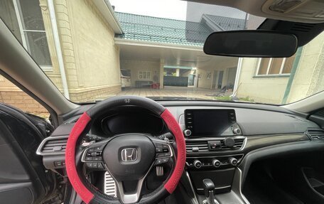Honda Accord IX рестайлинг, 2021 год, 2 200 000 рублей, 14 фотография