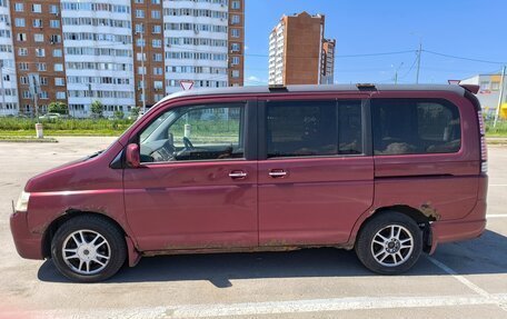 Honda Stepwgn II рестайлинг, 2003 год, 210 000 рублей, 3 фотография
