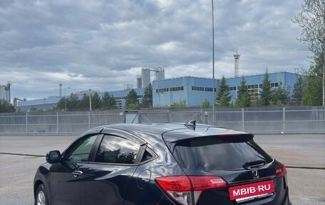 Honda Vezel, 2018 год, 1 780 000 рублей, 5 фотография