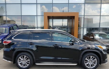 Toyota Highlander III, 2014 год, 2 399 000 рублей, 4 фотография