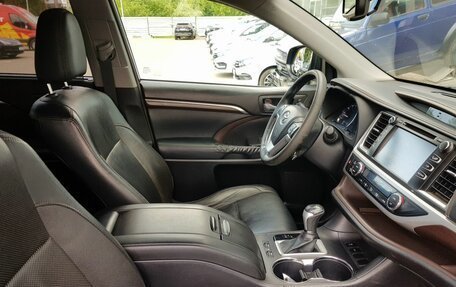 Toyota Highlander III, 2014 год, 2 399 000 рублей, 9 фотография