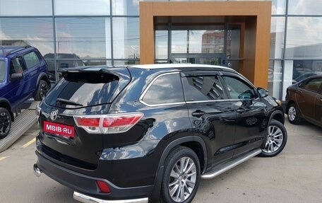 Toyota Highlander III, 2014 год, 2 399 000 рублей, 5 фотография