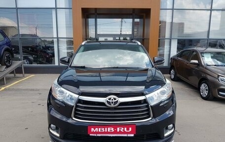 Toyota Highlander III, 2014 год, 2 399 000 рублей, 2 фотография