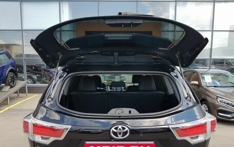 Toyota Highlander III, 2014 год, 2 399 000 рублей, 13 фотография