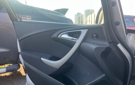 Opel Astra J, 2010 год, 370 000 рублей, 12 фотография
