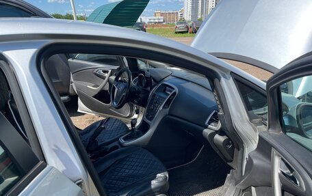 Opel Astra J, 2010 год, 370 000 рублей, 35 фотография