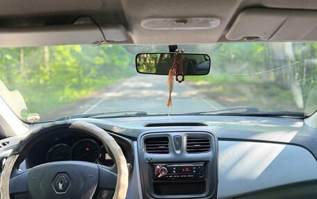Renault Logan II, 2014 год, 360 000 рублей, 26 фотография