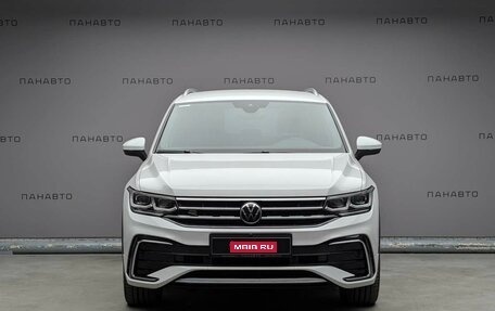 Volkswagen Tiguan II, 2021 год, 3 997 000 рублей, 1 фотография