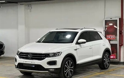 Volkswagen T-Roc I, 2023 год, 1 840 000 рублей, 1 фотография