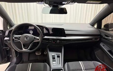 Volkswagen Golf VIII, 2022 год, 1 555 000 рублей, 7 фотография