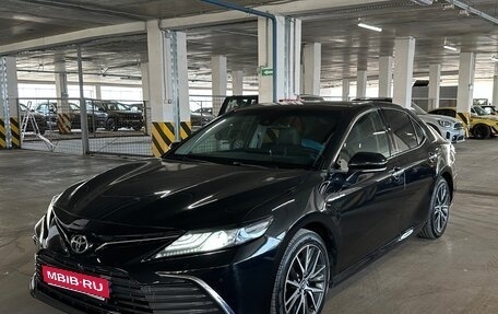 Toyota Camry, 2023 год, 3 150 000 рублей, 5 фотография