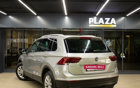 Volkswagen Tiguan II, 2017 год, 2 279 000 рублей, 3 фотография