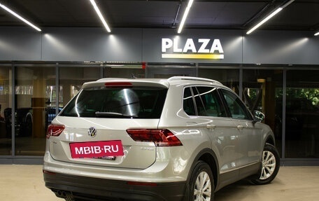 Volkswagen Tiguan II, 2017 год, 2 279 000 рублей, 4 фотография