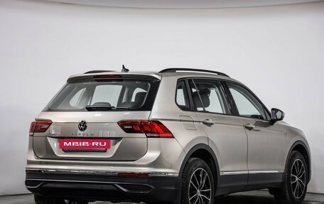 Volkswagen Tiguan II, 2021 год, 2 599 000 рублей, 6 фотография
