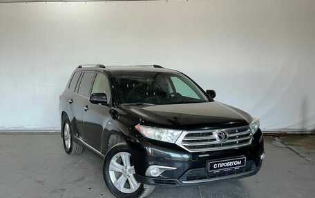 Toyota Highlander III, 2011 год, 1 850 000 рублей, 3 фотография