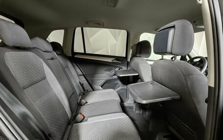 Volkswagen Tiguan II, 2020 год, 2 495 000 рублей, 16 фотография