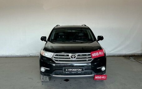 Toyota Highlander III, 2011 год, 1 850 000 рублей, 2 фотография