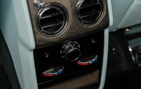 Rolls-Royce Cullinan, 2024 год, 57 292 000 рублей, 28 фотография