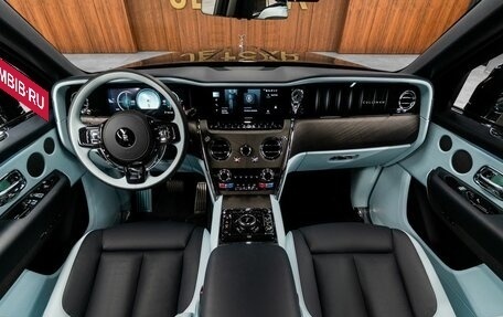 Rolls-Royce Cullinan, 2024 год, 57 292 000 рублей, 24 фотография
