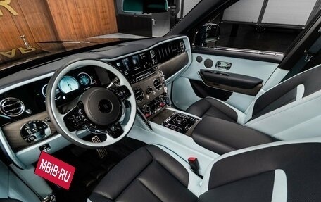 Rolls-Royce Cullinan, 2024 год, 57 292 000 рублей, 14 фотография