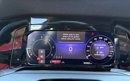 Volkswagen Golf VIII, 2022 год, 3 590 000 рублей, 21 фотография