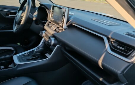 Toyota RAV4, 2020 год, 3 900 000 рублей, 19 фотография