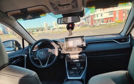 Toyota RAV4, 2020 год, 3 900 000 рублей, 23 фотография
