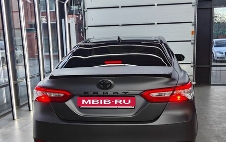 Toyota Camry, 2019 год, 2 750 000 рублей, 3 фотография