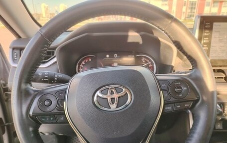 Toyota RAV4, 2020 год, 3 900 000 рублей, 26 фотография
