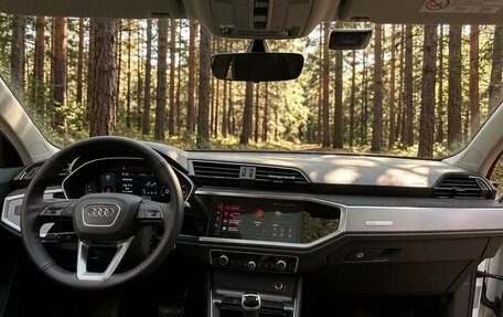 Audi Q3, 2021 год, 2 400 000 рублей, 7 фотография
