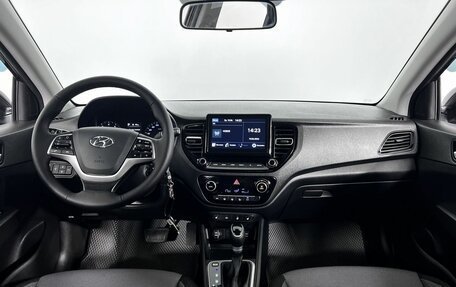 Hyundai Solaris II рестайлинг, 2021 год, 1 679 000 рублей, 14 фотография