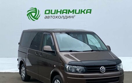 Volkswagen Caravelle T5, 2012 год, 2 290 000 рублей, 3 фотография