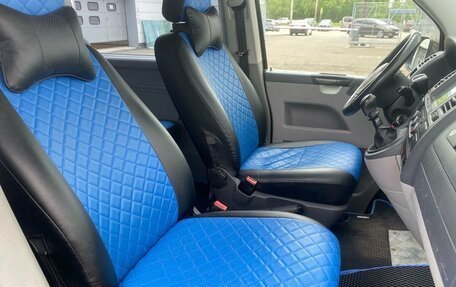 Volkswagen Caravelle T5, 2012 год, 2 290 000 рублей, 9 фотография