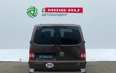 Volkswagen Caravelle T5, 2012 год, 2 290 000 рублей, 6 фотография