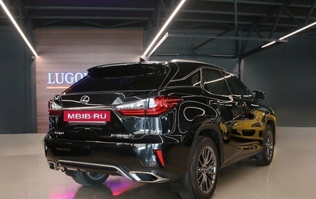 Lexus RX IV рестайлинг, 2017 год, 5 290 000 рублей, 5 фотография