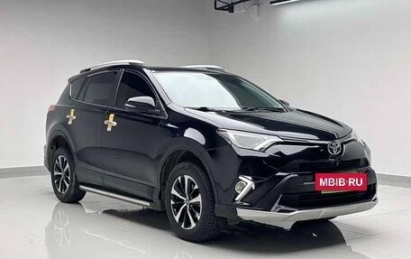 Toyota RAV4, 2019 год, 1 630 000 рублей, 4 фотография