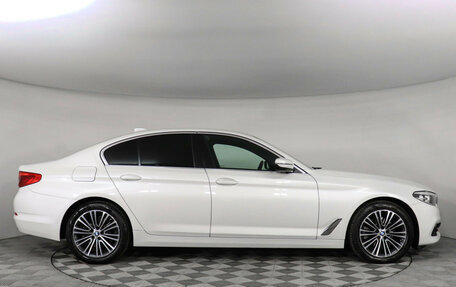 BMW 5 серия, 2018 год, 3 477 000 рублей, 11 фотография