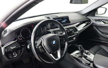 BMW 5 серия, 2018 год, 3 477 000 рублей, 13 фотография