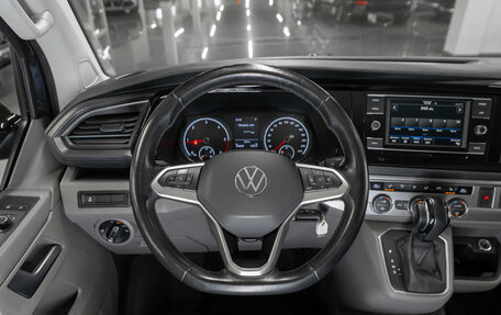 Volkswagen Caravelle T6 рестайлинг, 2021 год, 3 990 000 рублей, 10 фотография
