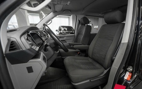 Volkswagen Caravelle T6 рестайлинг, 2021 год, 3 990 000 рублей, 9 фотография