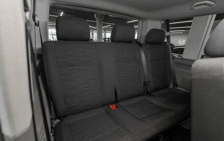Volkswagen Caravelle T6 рестайлинг, 2021 год, 3 990 000 рублей, 13 фотография