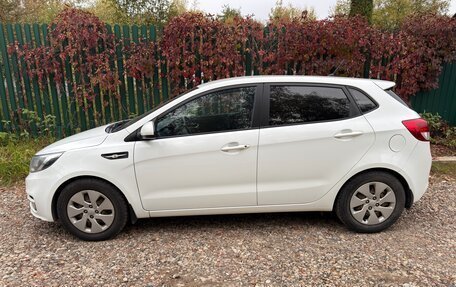 KIA Rio III рестайлинг, 2015 год, 999 000 рублей, 2 фотография