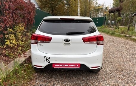 KIA Rio III рестайлинг, 2015 год, 999 000 рублей, 6 фотография